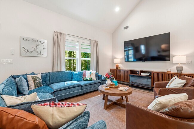 Foto del edificio - 183 Crooked Creek Bay Rd SE