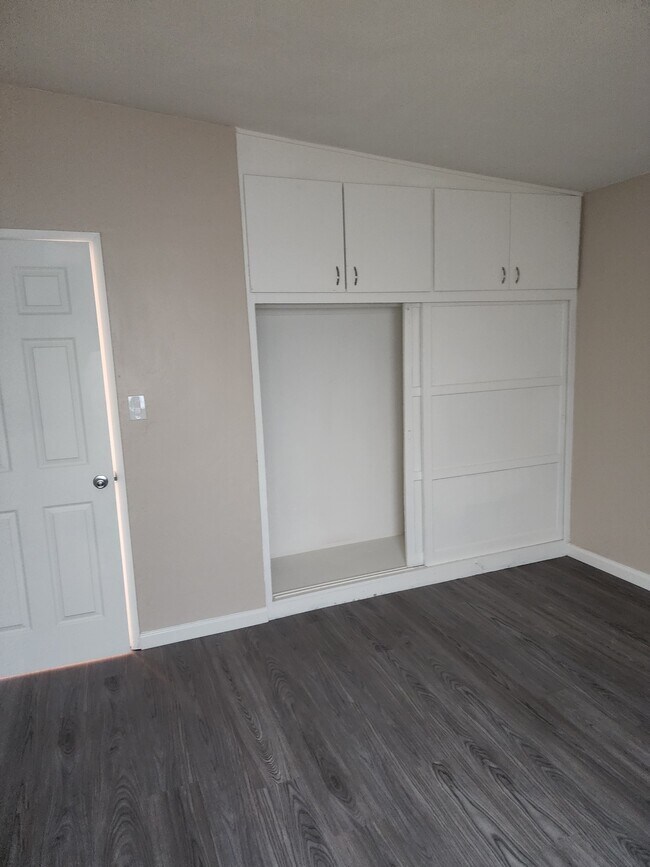 Foto del edificio - 696 Garfield Ave