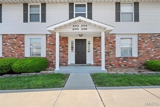 Building Photo - 2314 Highland Hill Dr