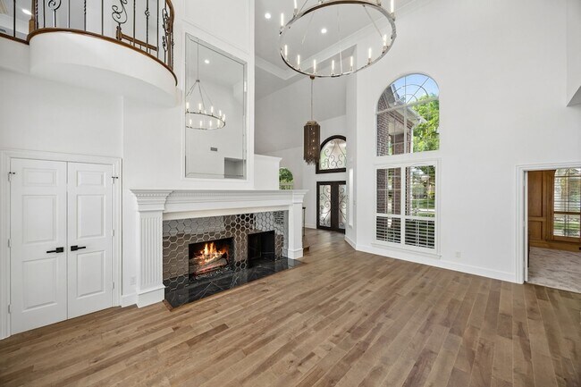 Foto del edificio - 3301 Queensbury Way W
