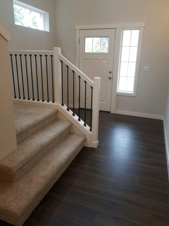 Foto del edificio - 4 Bedroom Home in Silverdale's Woodbridge Community!