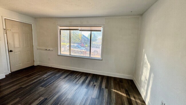 Foto del edificio - 505 Linden Dr