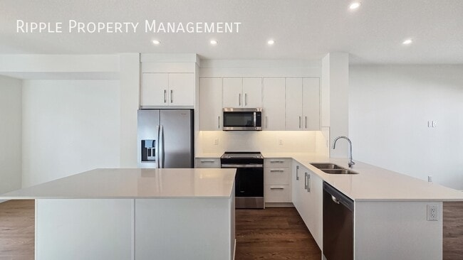 Building Photo - Fantastic 4 Beds, 2.5 Baths TownHouse | 2 ...