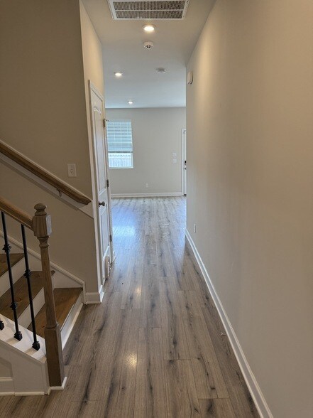 Foto del edificio - 4417 Hoboken Wy