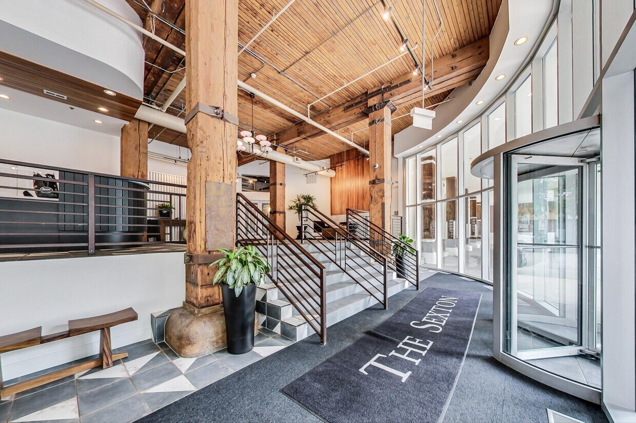 Foto principal - 360 W Illinois St