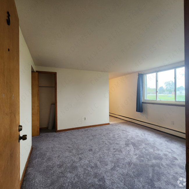 Living Room Angle #1 - 1208 Tower BlVD