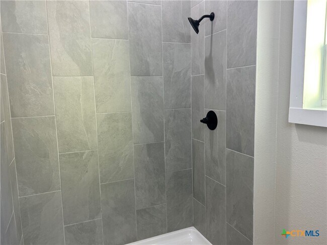 Foto del edificio - 406 S 25th St