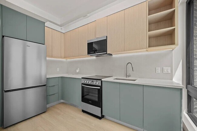 Foto del edificio - 2363 Bedford Ave