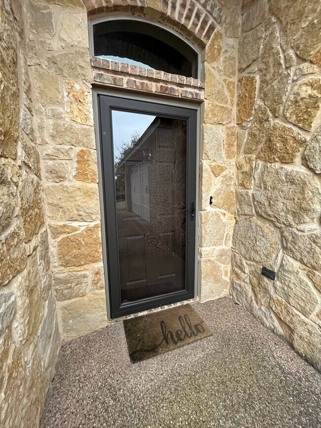 Building Photo - AVAILABLE NOW:  3 bedroom house: Midway ISD:  Move-In Special