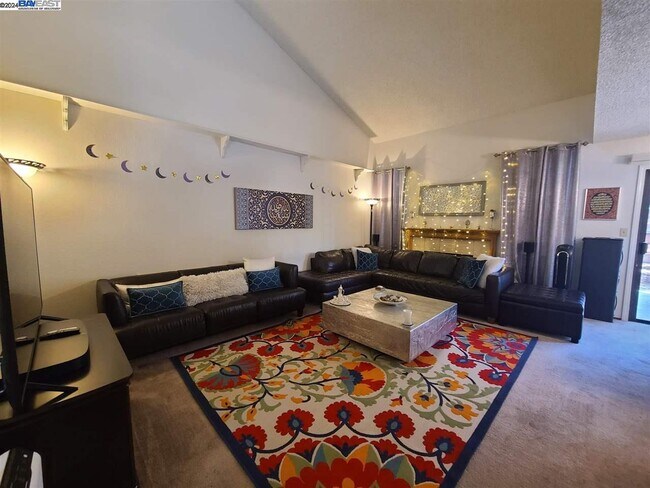 Foto del edificio - 310 Bridgeside Cir