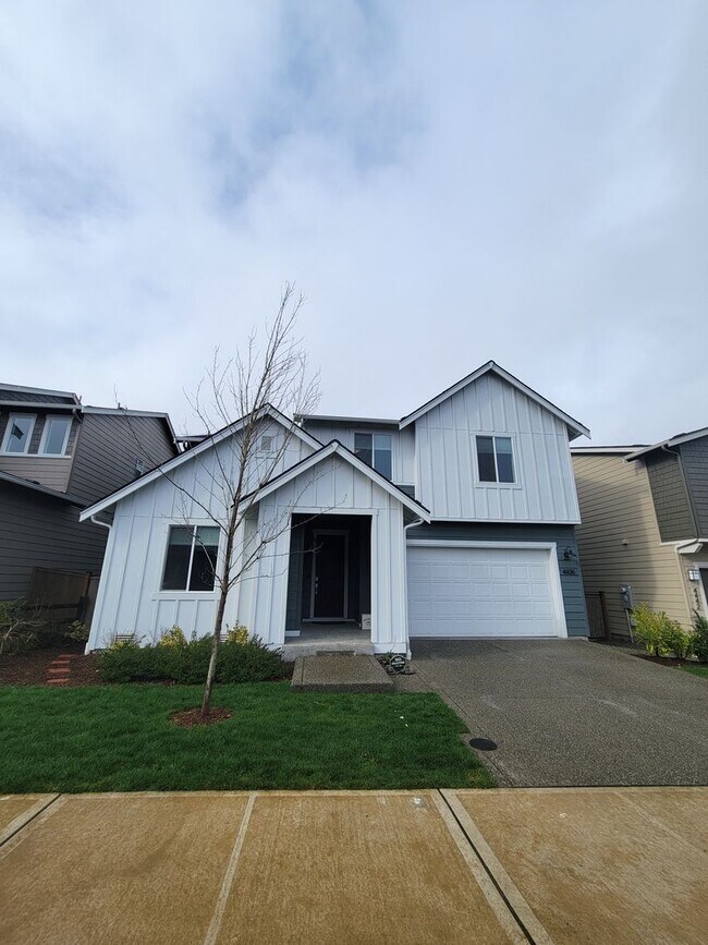 Building Photo - Pristine, Newer Built 4 Bed / 3 Bath Home ...