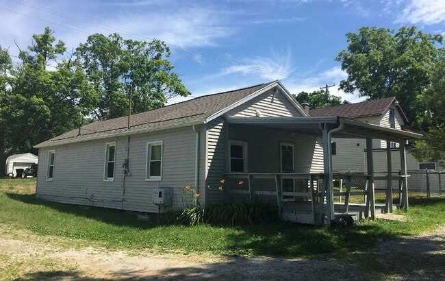 Foto del edificio - 1707 Lake Lansing Rd