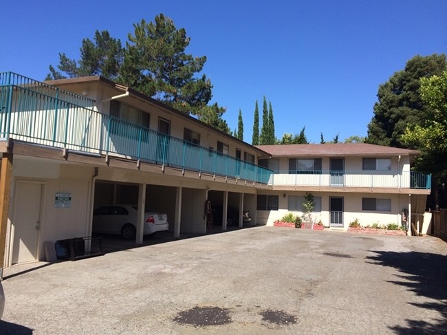 Foto del edificio - Mariposa Apartments