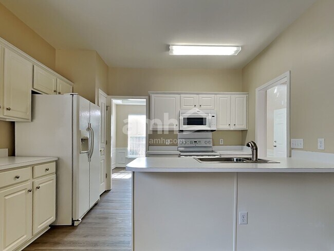 Building Photo - 8510 Heron Glen Dr