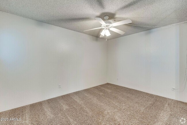 Foto del edificio - 6505 E Osborn Rd