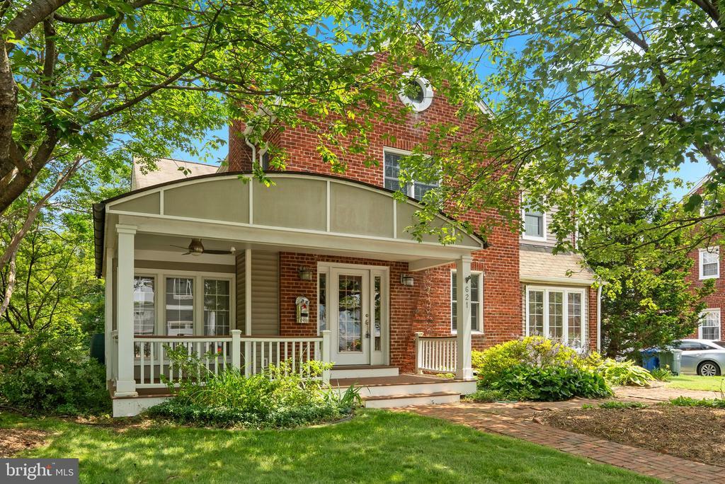 Foto principal - 621 S Taylor St