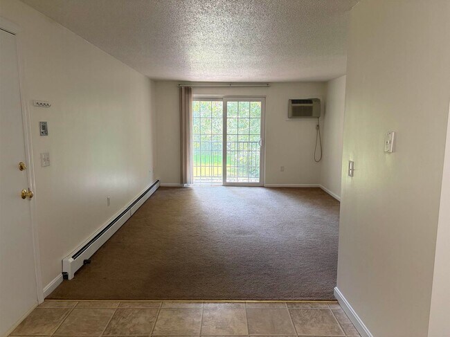 Foto del edificio - 2108 White Cedar Blvd