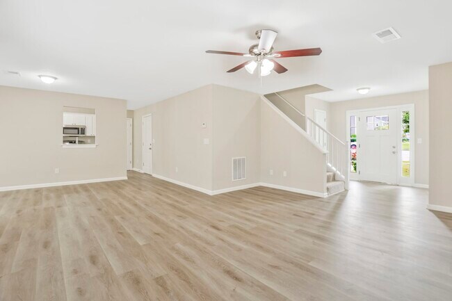 Building Photo - 5095 Lakebrooke Run