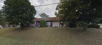 Building Photo - 366 S Railroad St