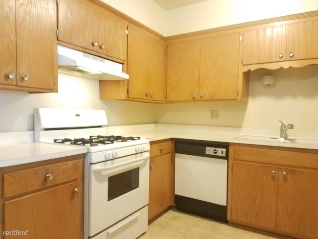 Building Photo - 7343 N Teutonia Ave