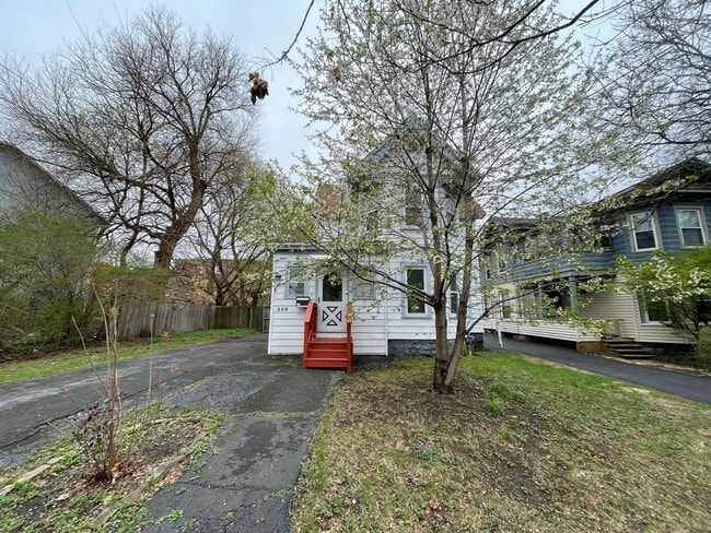 Foto del edificio - Single-family Home on Tipperary Hill