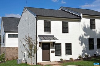 Building Photo - 917 Belmont Ave