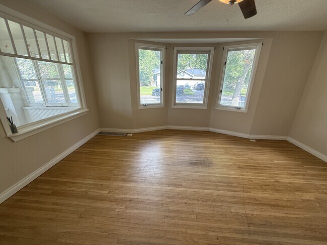 Foto del edificio - 2526 1st Ave N