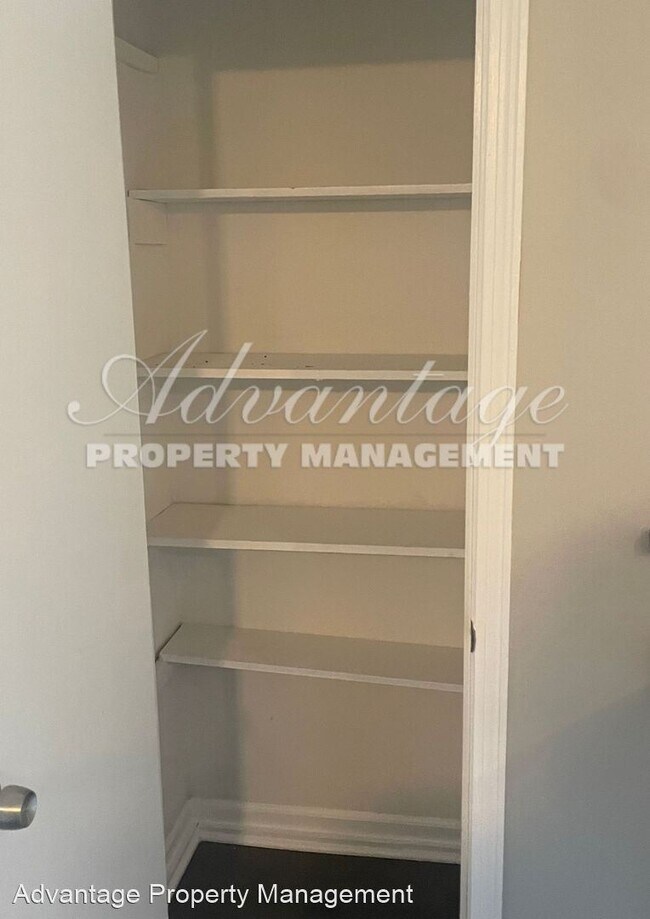 Foto del edificio - 3 br, 2 bath House - 3005 Clearbrook St.