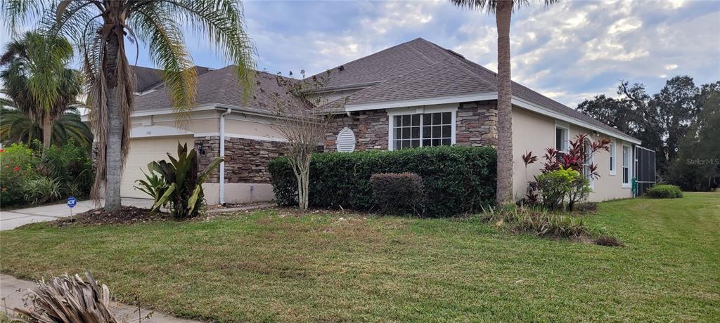 Primary Photo - 1748 Golfview Dr