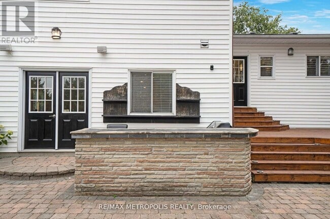 Building Photo - 1872 Appleview Rd