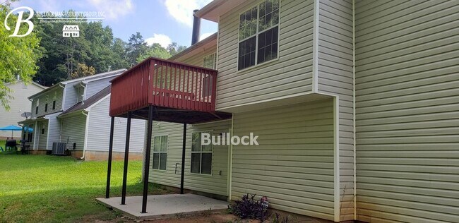 Building Photo - Lithonia 5BR/3B Split Level Home