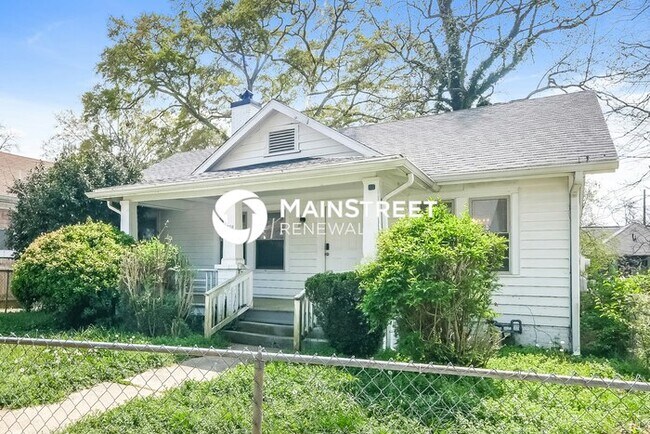 Foto del edificio - 3 Bedroom Pet-Friendly Home in Atlanta, GA with Main Street Renewal