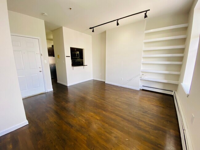 Building Photo - 397 2nd St