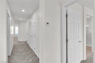 Building Photo - 5344 Jade Crystal Ave