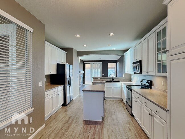 Foto del edificio - 10765 Cedar Brook Ln