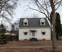 Building Photo - 1517 32nd St