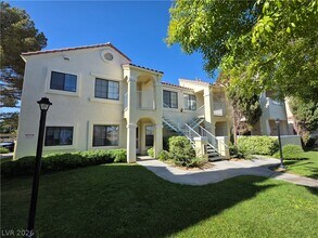 Building Photo - 4865 S Torrey Pines Dr