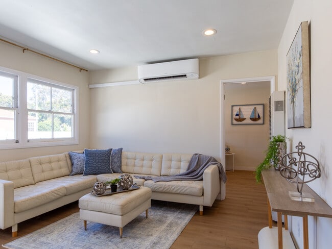 Foto del edificio - 3795 Maplewood Ave