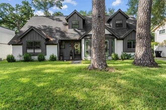 Building Photo - 10503 Metronome Dr