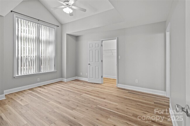 Foto del edificio - 17331 Villanova Rd