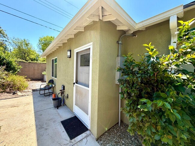 Foto del edificio - 140 Princeton Ave