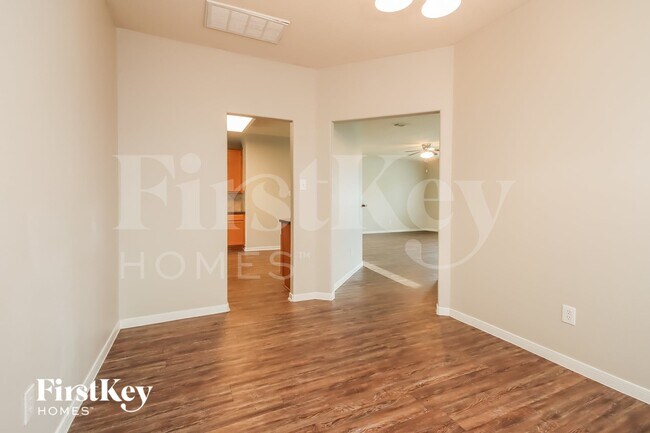 Foto del edificio - 12314 Juniper Tree Ct