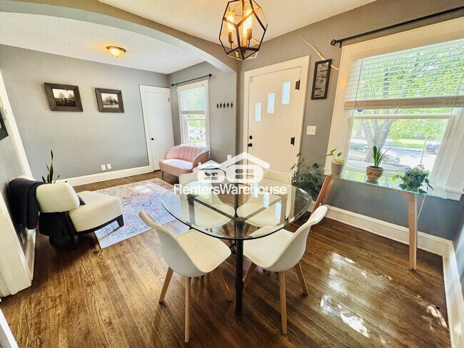 Foto del edificio - 4850 N Bryant Ave