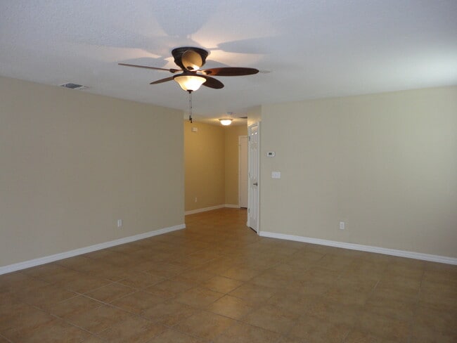 Building Photo - 2705 Bullion Loop