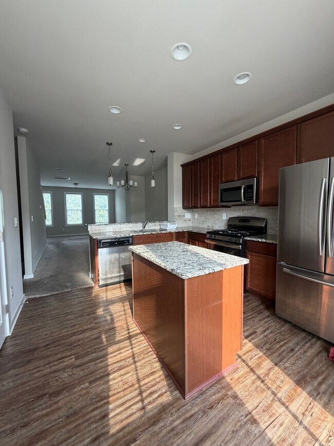 Foto del edificio - Beautiful Townhome in Charlotte
