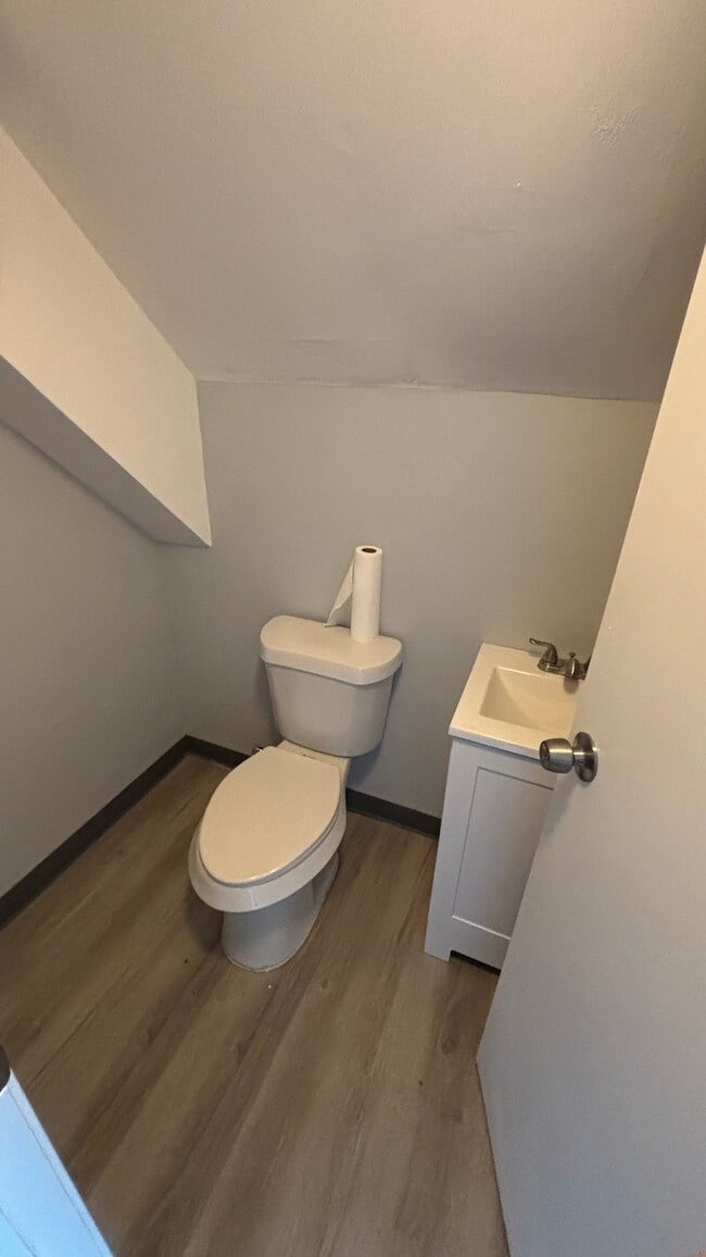 Foto del edificio - 2997 E 130th St