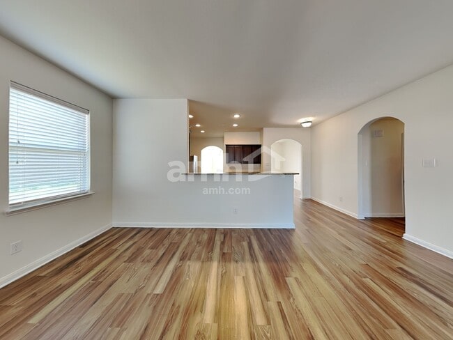 Foto del edificio - 4616 Beaver Creek Ave