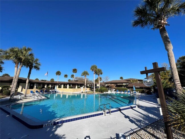Foto del edificio - 40-106 Club House Dr