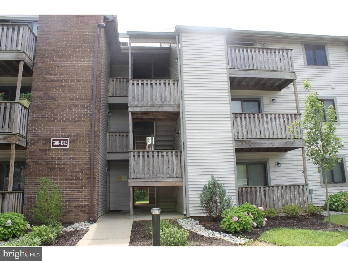1309 Ravens Crest Dr, Princeton Meadows, NJ 08536 Apartment for Rent