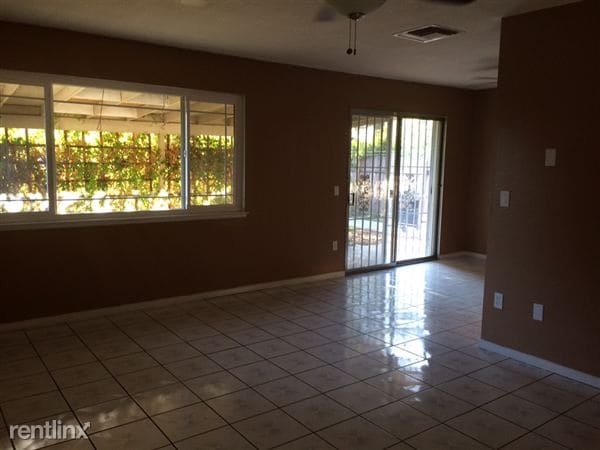 Primary Photo - 1625 Kirby Ct
